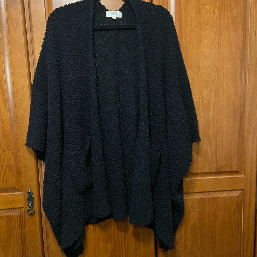 Black Textured Women's Sweater‎